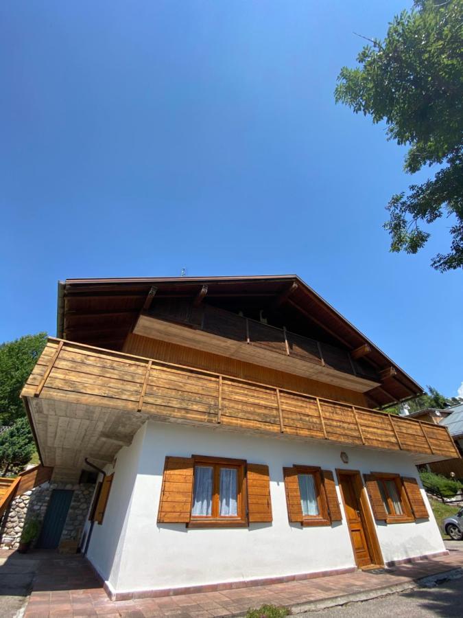 Casa Belvedere Pieve di Cadore Luaran gambar
